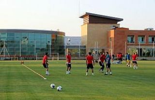 İM Kayserispor hazırlıklarını sürdürüyor