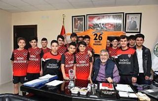 İnönü Belediyesi gençler için çalışıyor