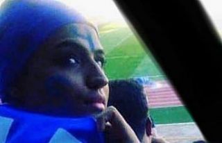 İranlı futbol taraftarı ’Mavi Kız’ hayatını...
