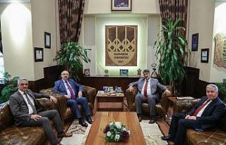 İstanbul Üniversitesi Rektörü Ak, Rektör Polat’a...