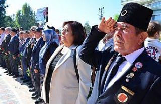 İzmir’de Gaziler Günü törenlerle kutlandı