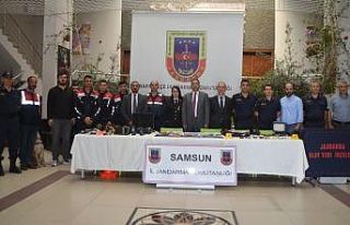 Jandarmadan üniversite öğrencilerine bilgilendirme