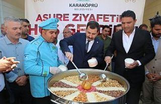 Karaköprü’de vatandaşlara Aşure ikramı