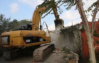 Kartal Belediyesi’nden yıkılacak binalara ‘asbestten...