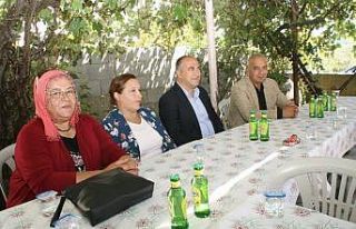 Kaymakam Altay köylü vatandaşlarla aşure etkinliğinde...