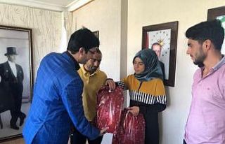 Kaymakam Kaya’dan Spor Lisesi’ni kazanan öğrenciye...