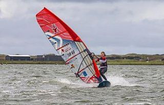 Kırık burunla şampiyon oldu