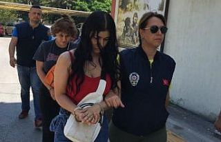 Kız kardeşler sahte altınla dolandırıcılık...