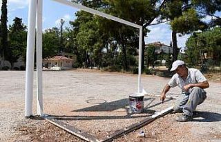 Konyaaltı Belediyesinden okullara fiziki destek
