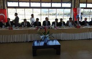 Kulular, personeli ile vedalaştı
