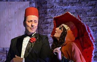 Kuşadası’nda tiyatro atılımı