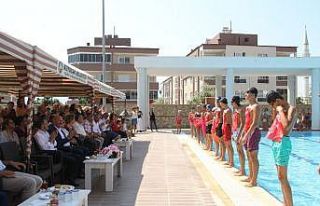 Kuyucak Gençlik Merkezi’nde yüzme kursları tamamlandı