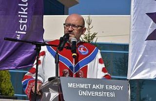 MAKÜ’de akademik yıl açılışı