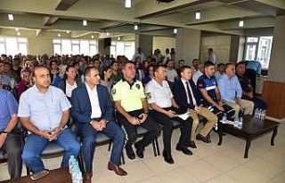 Manisa’da servis şoförleri bilgilendirildi