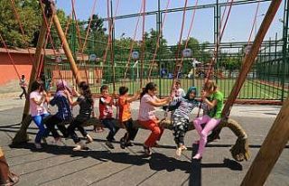 Melikgazi Belediyesi’nden her yaşa özel oyun grubu