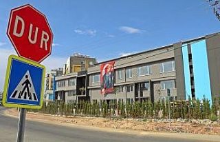 Müteahhitler okul yapımına yöneldi