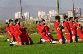 Nevşehir Belediyespor, Pazarspora’a bileniyor