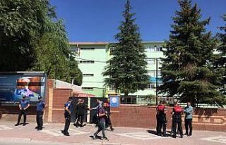 Okul Önlerinde denetim devam ediyor