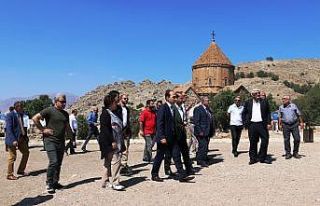 (Özel) Akdamar Adası’nda ayin hazırlıkları