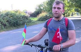 (Özel) Azerbaycanlı genç, Cumhurbaşkanı Erdoğan’la...