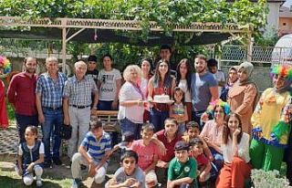 Özel çocuklar fidanları toprakla buluşturdu