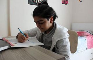 (Özel) Dünyada nadir görülen hipofosfatazya hastası...