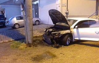 Park halindeki otomobil yandı