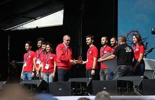 PAÜ’lü öğrenciler Roket Yarışmaları Yüksek...