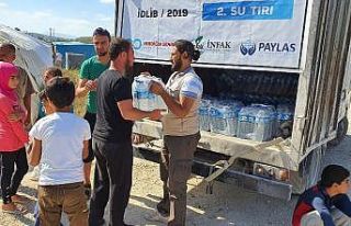 Paylaş İnsani Yardım Derneği’nden un ve su stokları...