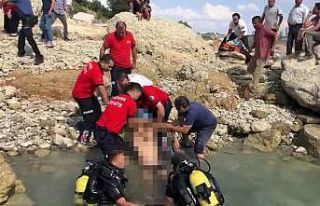 Piknik yaparken serinlemek için girdiği gölde boğuldu