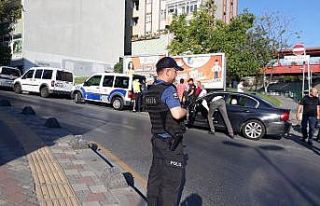 Polis ekiplerinden okul çevresinde şüpheli araç...