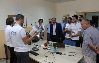 Rektör Demirdağ, Teknofest’e katılacak İHA takımlarını...