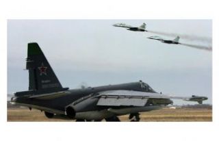 Rus savaş uçakları havada çarpıştı