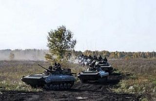 Rusya ’Merkez 2019 Tatbikatı’nın görüntülerini...