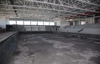 Salih Ayhan ve İsmet Yılmaz spor tesislerini inceledi