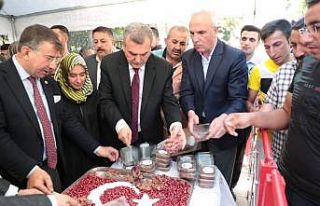 Şanlıurfa’da vatandaşlara Aşure ikramı