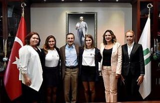 Sevinçlerini Başkan Ataç’la paylaştılar