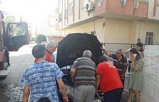 Seyir halindeki otomobil alev aldı