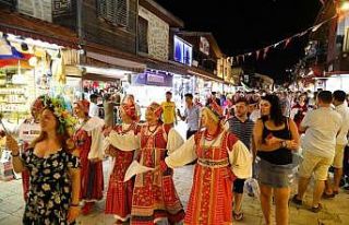 Side’de şenlik “Halk Dansları Festivali” ile...
