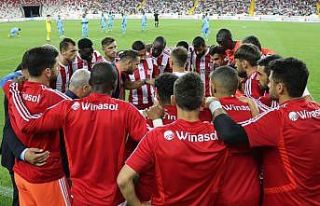 Sivasspor ile Adana Demirspor hazırlık maçı yapacak