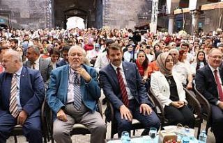 Sivas’ta İlber Ortaylı izdihamı