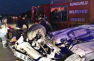 Sungurlu’da otomobil devrildi: 2 yaralı