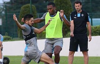 Trabzonspor taraftarı Daniel Sturridge dansını...