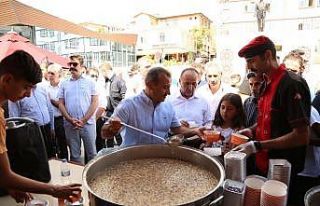 Tunceli Valiliği’nden aşure ikramı