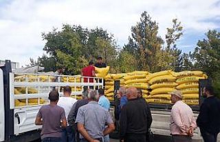 Tuncelili çiftçiye , 56 ton tohum dağıtıldı