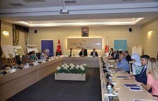 Türk Kültür Şahsiyetlerinin Kısa Yaşam Öyküleri...