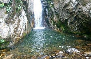 Uludağ’daki doğal havuzlar büyülüyor