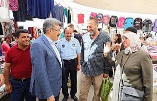 Vali Bilmez, halk pazarını ziyaret etti