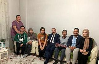 Vali Epcim, Afganlı aileyi ziyaret etti