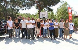 Vali Karaloğlu, müdürlerini geri isteyen öğrenci...